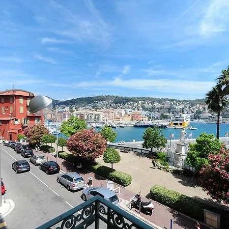 Apart Overlooking The Port Of Nyaraló Nizza